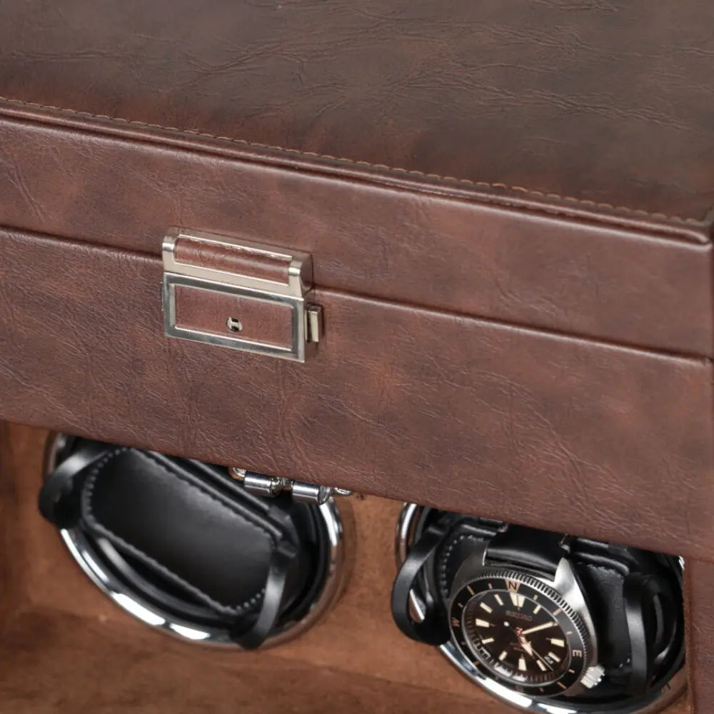 plan serré de 2 remontoirs pour montres automatiques